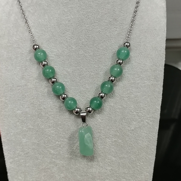 Green Aventurine Necklace Natural Gemstone Crystal Pendant Stainless-Steel Chain - Picture 7 of 15